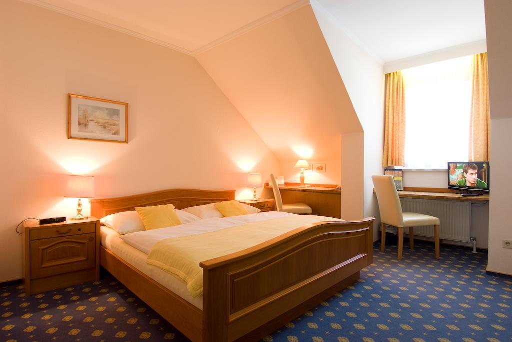 Hotel Biedermeier Hof Schärding Room photo