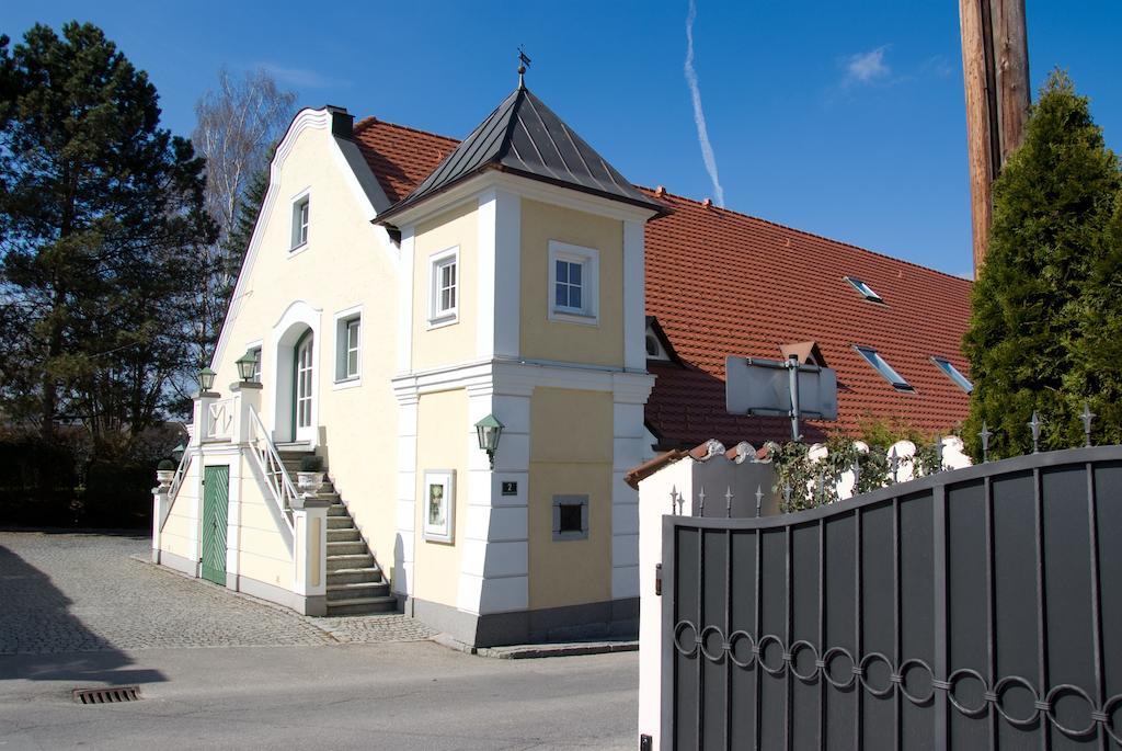 Hotel Biedermeier Hof Schärding Exterior photo