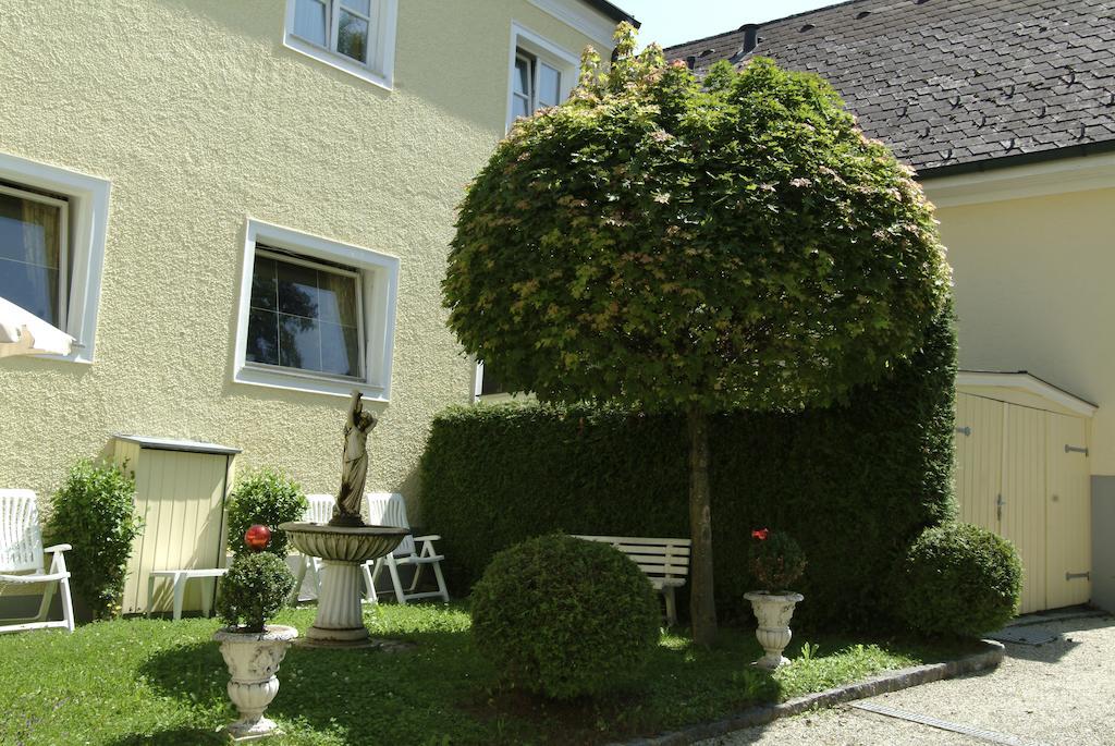 Hotel Biedermeier Hof Schärding Exterior photo