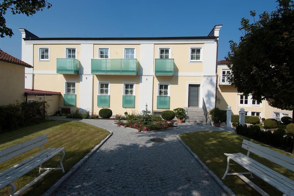 Hotel Biedermeier Hof Schärding Exterior photo